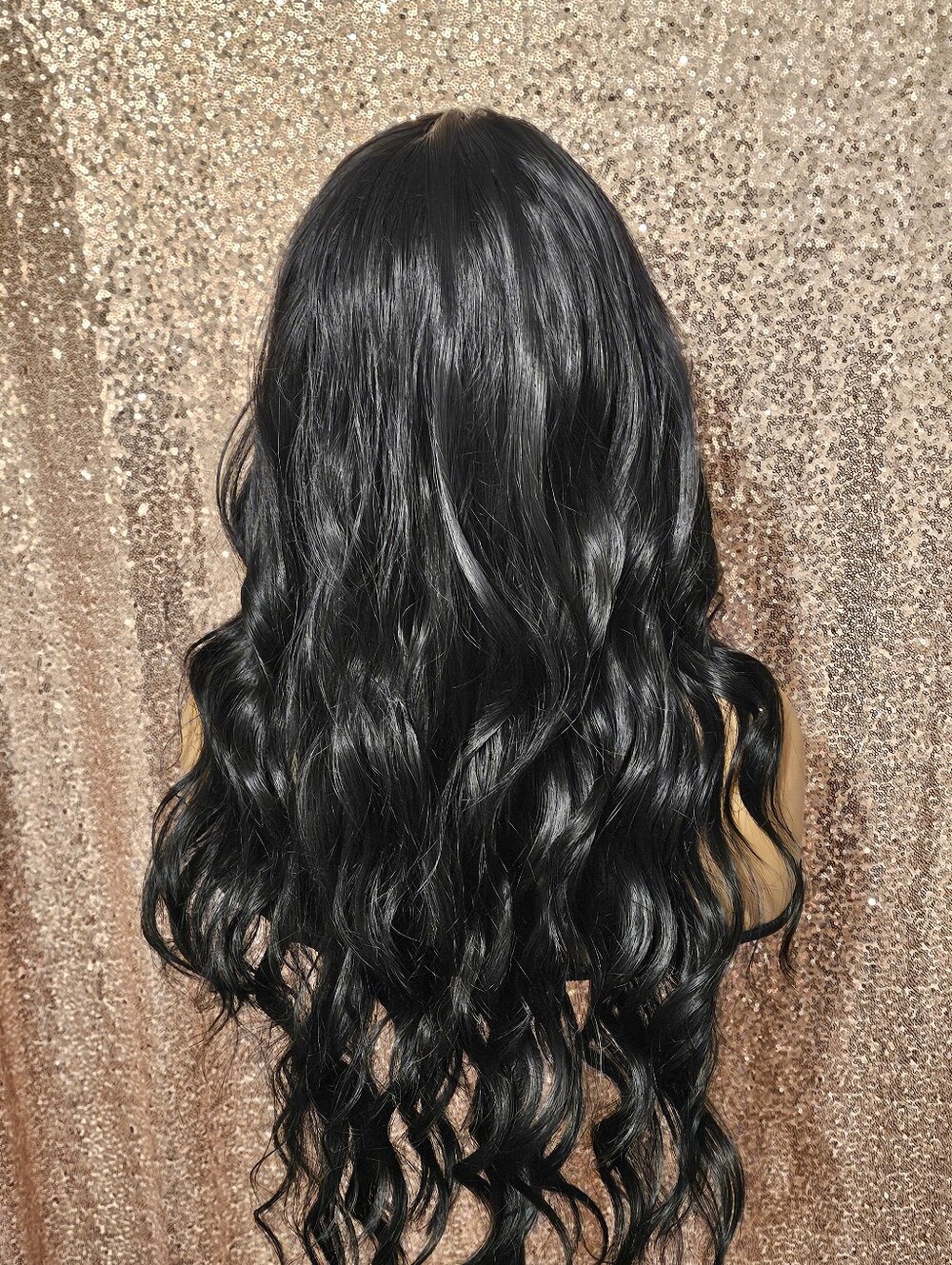 Wig - Picture 3 of 6